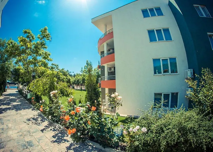 Gt Green Fort Beach Apartment