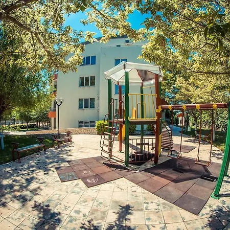 Gt Green Fort Beach Apartment