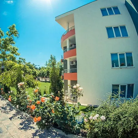 Gt Green Fort Beach Apartment
